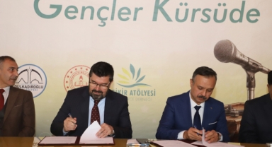 Kahramanmaraş’ta “Gençler Kürsüde” Projesi Tanıtıldı