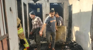 Kahramanmaraş’ta yangın bir evi yok etti