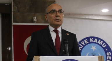 TÜRK SAĞLIK-SEN’DE BAŞKAN MEHMET ÖZER GÜVEN TAZELEDİ