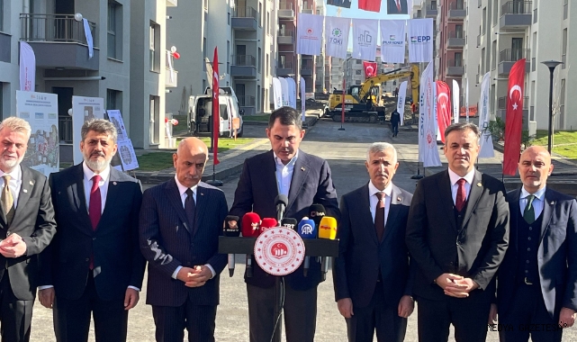 -Bakan Kurum, “Deprem bölgesinde son çiviler çakılıyor”