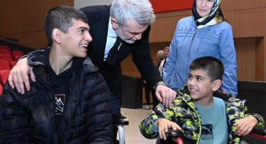 Bir Başka Orkestra’dan Engelleri Aşan Konser