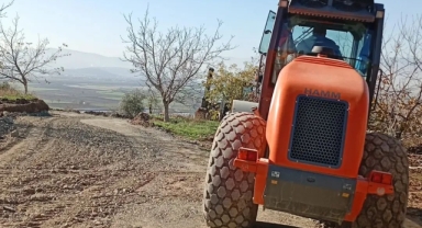 Dulkadiroğlu Belediyesi’nden Ayaklıcaoluk Mahallesi’ne Ulaşım Hamlesi: Stabilize Yol Çalışmaları Aralıksız Sürüyor