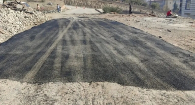 DULKADİROĞLU BELEDİYESİ’NDEN DOĞUKENT’E ASFALT YAMA ATAĞI: ULAŞIM KONFORU VE GÜVENLİĞİ ARTIRILIYOR