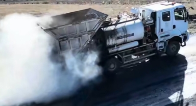 Dulkadiroğlu Belediyesi’nden Maksatuşağı Mahallesi’nde Yol Konforunu Artıran Sathi Kaplama Çalışması