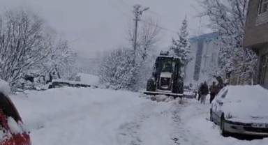 Dulkadiroğlu Kayabaşı Mahallesi’nde Karla Mücadele Çalışmaları Takdir Topladı