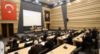 Dulkadiroğlu Meclisi Toplandı: Başkan Akpınar “Hizmet Kapasitemizi Güçlendiriyoruz”