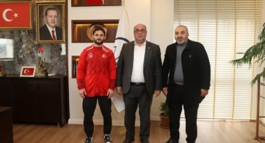 Dulkadiroğlu’nun Gururu Milli Mindere Çıkıyor: İbrahim Kar’dan Türkiye’yi Gururlandıran Başarı