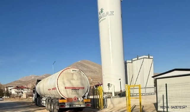 EKİNÖZÜ TARİHİ BİR DÖNÜM NOKTASINDA: DOĞALGAZ EVLERE GİRİYOR