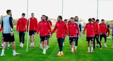-Kahramanmaraş İstiklalspor’un Devre Arası Kampı Antalya’da Başladı