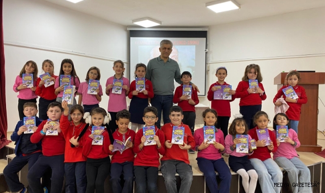 KAHRAMANMARAŞ’TA EDEBİYAT RÜZGÂRI: ÖĞRETMEN-YAZARLAR ÖĞRENCİLERLE BULUŞUYOR