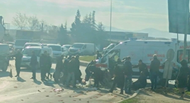 Kahramanmaraş’ta sepetli motosiklet ile ticari taksi çarpıştı: 2 yaralı 