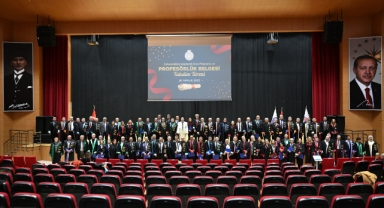 KSÜ’de Akademik Kurul Toplantısı ve Profesörlük Belgesi Takdim Töreni Düzenlendi