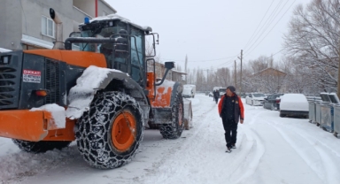 Kuzey İlçelerde Karla Mücadele Aralıksız Sürüyor