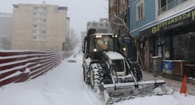Pazarcık’ta Yağış Seferberliği: Belediye Tüm Ekipleriyle Sahada