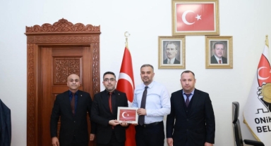 TÜRK YEREL HİZMET-SEN’DEN ONİKİŞUBAT BELEDİYE BAŞKANI HANİFİ TOPTAŞ’A ZİYARET