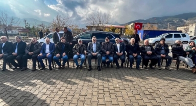 Türkoğlu Belediye Başkanı Mehmet Karaca, Şekeroba Mahallesi’nde Anlamlı Düğüne Katıldı