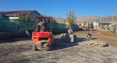 Türkoğlu Belediyesi Sahada: Mahalle Mahalle Hizmet, Daha Yaşanabilir Bir İlçe İçin Aralıksız Çalışma