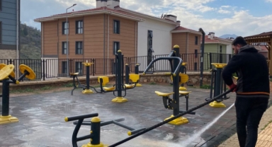 Türkoğlu’nda Mahalle Mahalle Hizmet Atağı: Belediyeden Temizlik, Ulaşım ve Sosyal Donatı Hamlesi