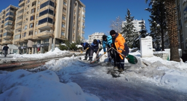 Araç ve Yaya Trafiğinde Güvenlik İçin Büyükşehir 7/24 Sahada