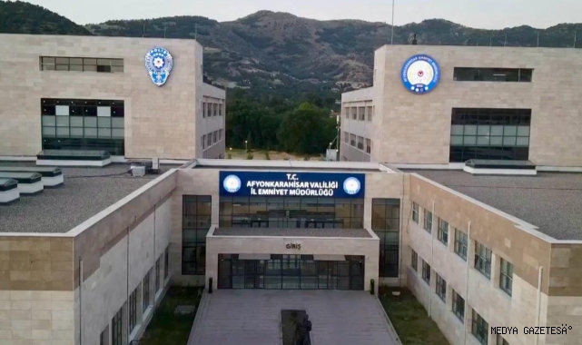 Bebeğe Şiddet Davasında Aranan Hemşire Polise Teslim Oldu