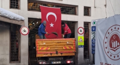 Büyükşehir, Buzlanmanın Önüne Geçmek İçin Durmaksızın Sahada