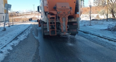 Büyükşehir’den Şehir Genelinde Kış Şartlarıyla Etkin Mücadele