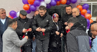ÇAĞLAYANCERİT’TE “BİZİM EV” İŞ YERİ HİZMETE AÇILDI