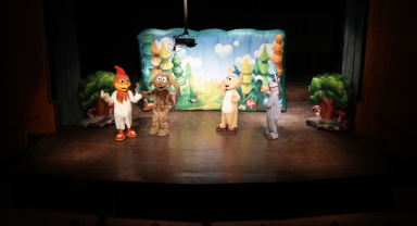 Çocuklar Yarıyıl Tatilinin İlk Gününü Büyükşehir’in Tiyatrosuyla Değerlendirdi