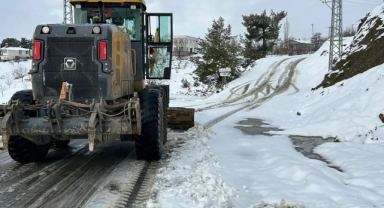 Dulkadiroğlu Belediyesi Karla Mücadelede Seferber Oldu: Kırsalda Ulaşım Kesintisiz Sağlanıyor