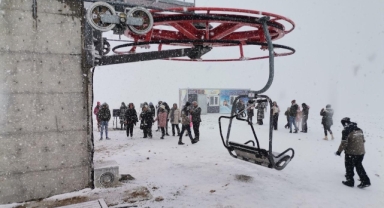 Kahramanmaraş kayak merkezi doldu taştı 