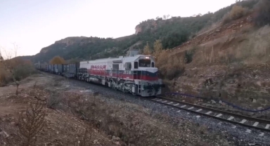 Kahramanmaraş’ta Demiryolu Hattı Yeniden Hizmete Açıldı: Tren Sesleri Geri Döndü