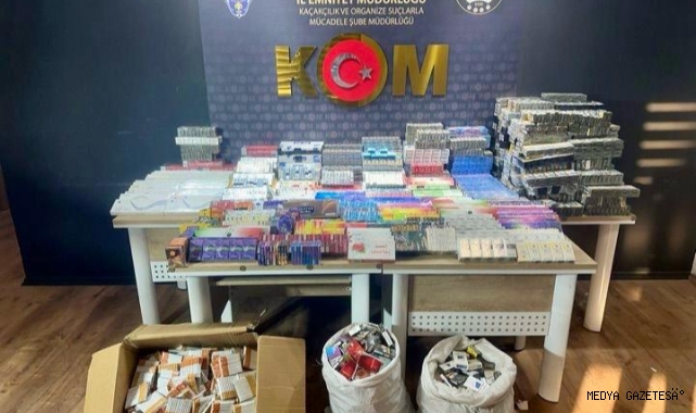 Kahramanmaraş’ta Kaçak Sigara ve Cep Telefonu Operasyonu