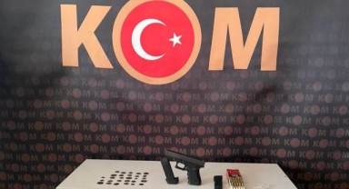 Kahramanmaraş’ta Kaçakçılığa Geçit Yok -Silah, Tarihi Eser ve Sahte Alkol Ele Geçirildi