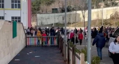 -Kahramanmaraş’ta Okulda Yangın Paniği -Öğrenciler Tahliye Edildi