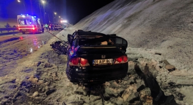 Kahramanmaraş’ta otomobil tıra arkadan çarptı: 2 yaralı 