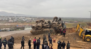 Kahramanmaraş’ta Taş Ocağında Feci Kaza: Kamyon Devrildi, 1 Ölü