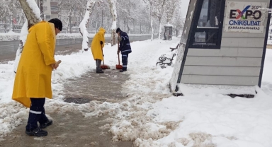 Kar Yağışı Sonrası Yürüyüş Yollarında Güvenlik İçin Büyükşehir Sahada