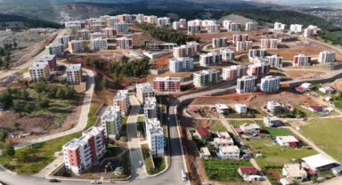 -Türkoğlu’nda 3 Bin 844 Kalıcı Konut Hak Sahiplerine Teslim Edildi