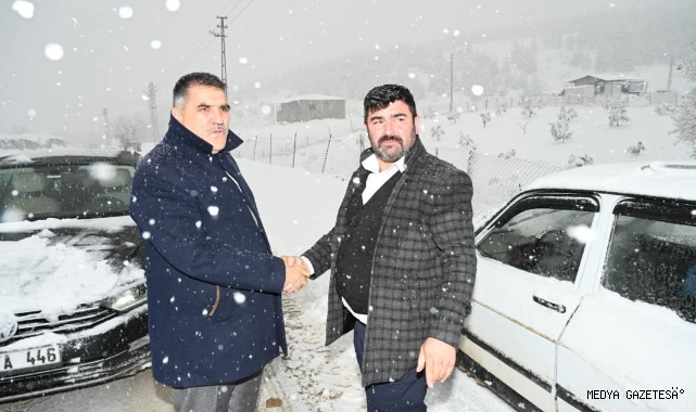 Türkoğlu’nda Kar Yağışı Hayatı Olumsuz Etkilemedi: Belediye Ekipleri 7/24 Sahada