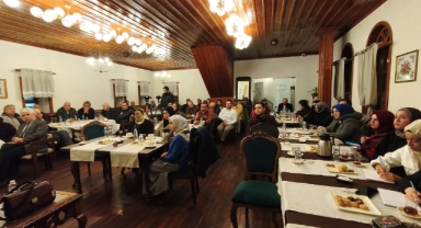 Yazar Gürlek, Edebiyat Aşıklarını Kültür Yolculuğuna Çıkardı