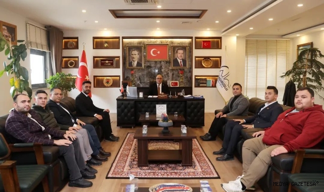 Yeniden Refah Partisi Gençlik Kolları’ndan Dulkadiroğlu Belediye Başkanı Akpınar’a Ziyaret
