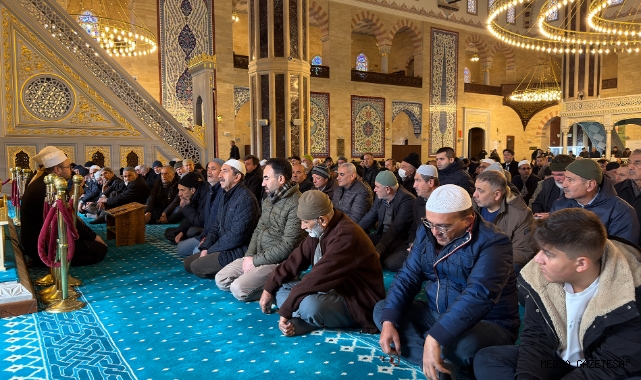 Abdülhamid Han Camii’nde Deprem Şehitleri İçin Manevi Buluşma