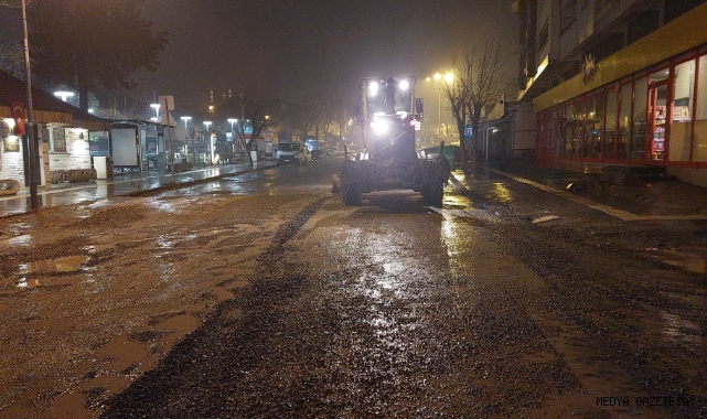 Asfalt Öncesi Yol Tamiratları Sürüyor