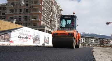 Büyükşehir’den Ali Sezal Bulvarı’na Asfalt