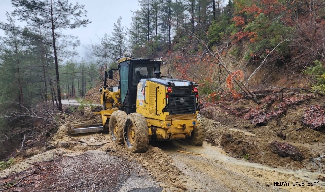 Büyükşehir, Yağışların Oluşturduğu Tahribatları Bir Bir Ortadan Kaldırıyor