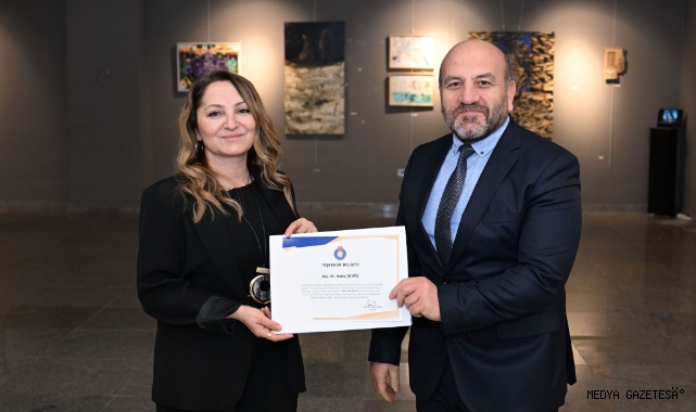 “Dört On Yedi- II” Karma Sergi Sanatseverlerin Yoğun İlgisi ile Açıldı