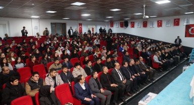 DULKADİROĞLU’NDA EĞİTİME GÜÇLÜ PROJE: EŞİK BİLGİ YARIŞMASI İÇİN PROTOKOL İMZALANDI