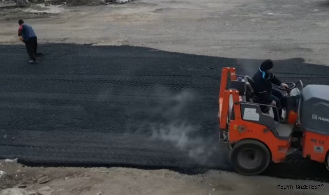 Dulkadiroğlu Sanayi Sitesi’nde Asfalt Yama Çalışmaları Aralıksız Sürüyor