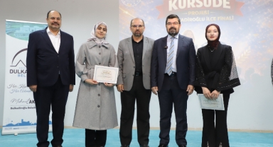 GENÇLER KÜRSÜDE DULKADİROĞLU İLÇE FİNALİ BÜYÜK HEYECANA SAHNE OLDU