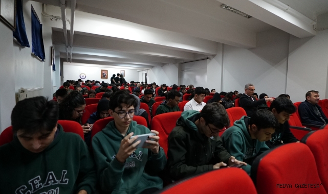 Gençlerden Kıyasıya Mücadele; Ödül Rotası İstanbul